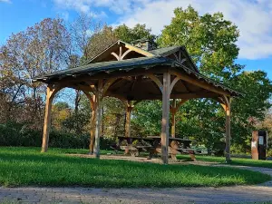 Tally-Ho Park