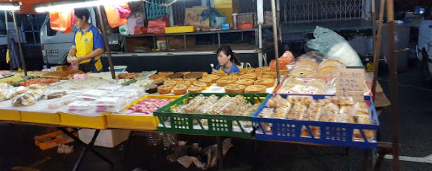 Taman Ungku Tun Aminah Saturday Night Market