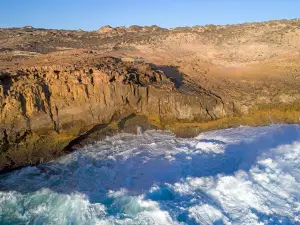 Whistling Rocks