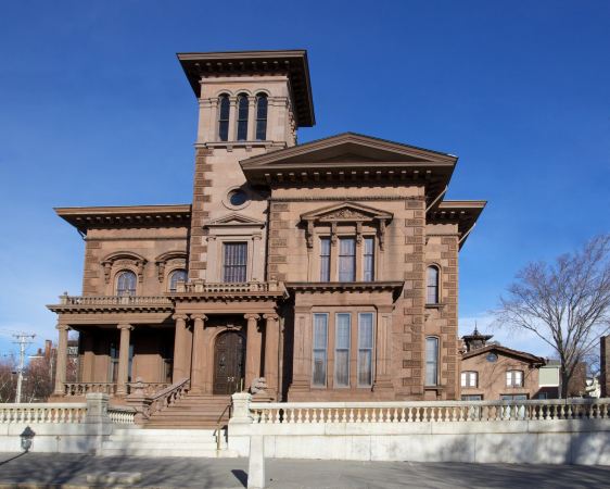 Victoria Mansion