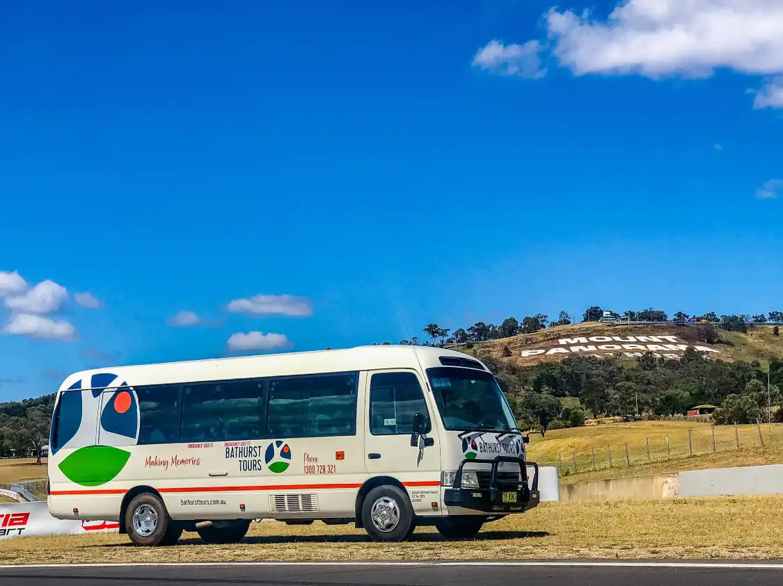 Hotels near Mount Panorama Motor Racing Circuit