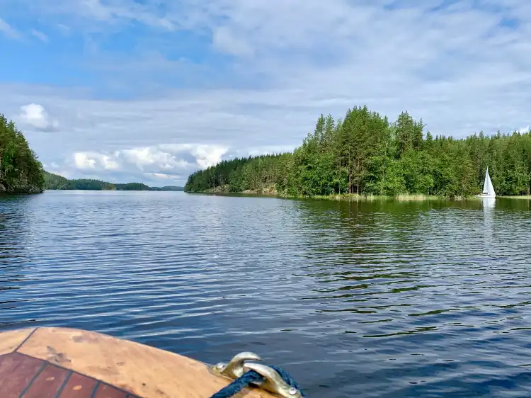 Hotels near Linnansaari National Park