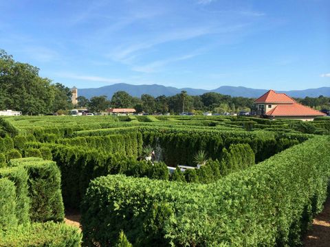 The Garden Maze at Luray Caverns
