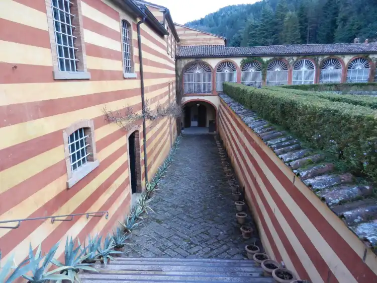 Hotel in zona Chiesa di S. Maria in Castello