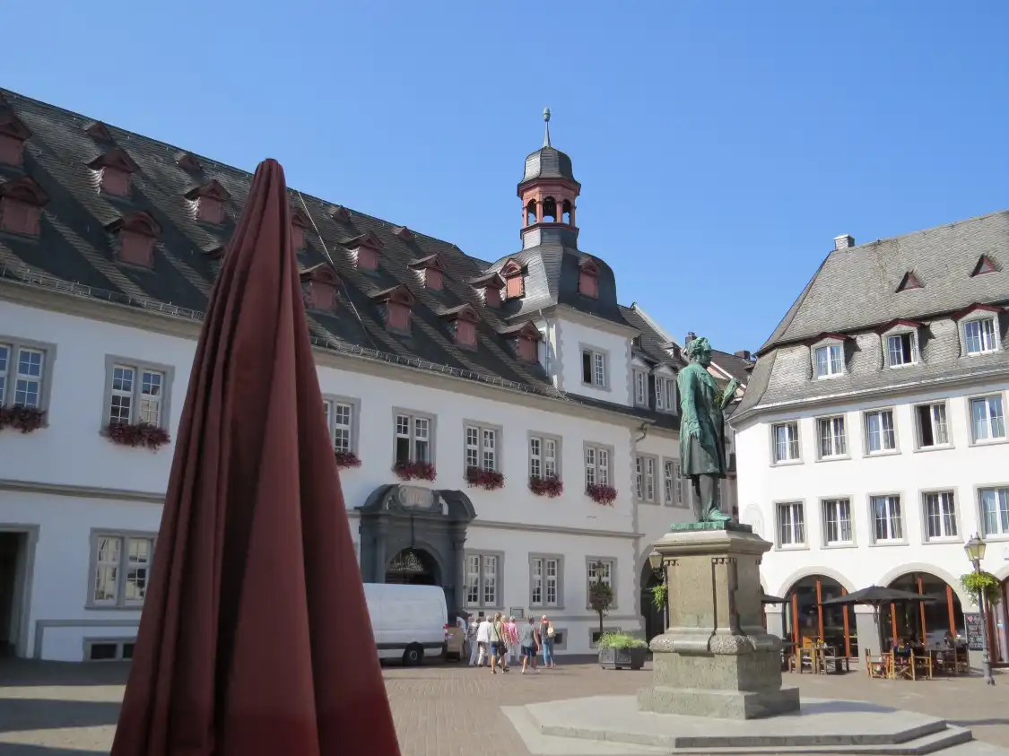 Hotel in zona Johannes-Muller-Denkmal