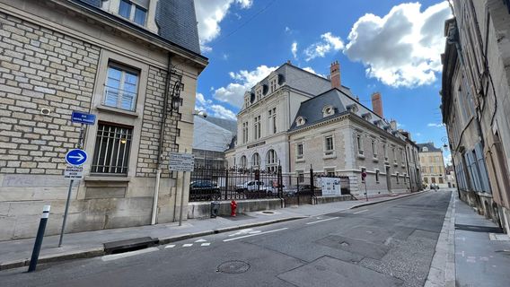 Dijon