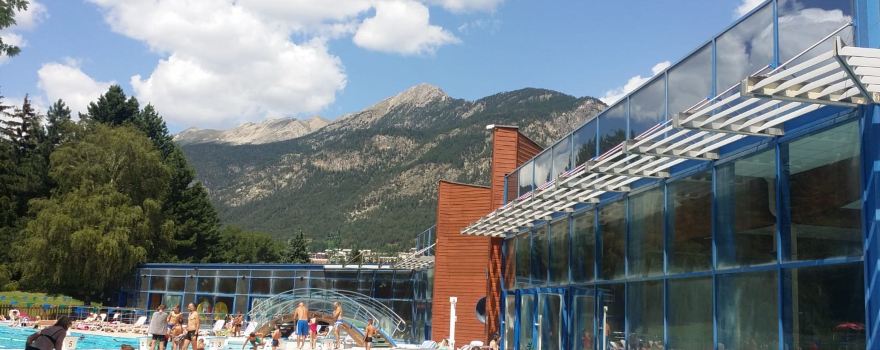1326 Park Pool Briançon
