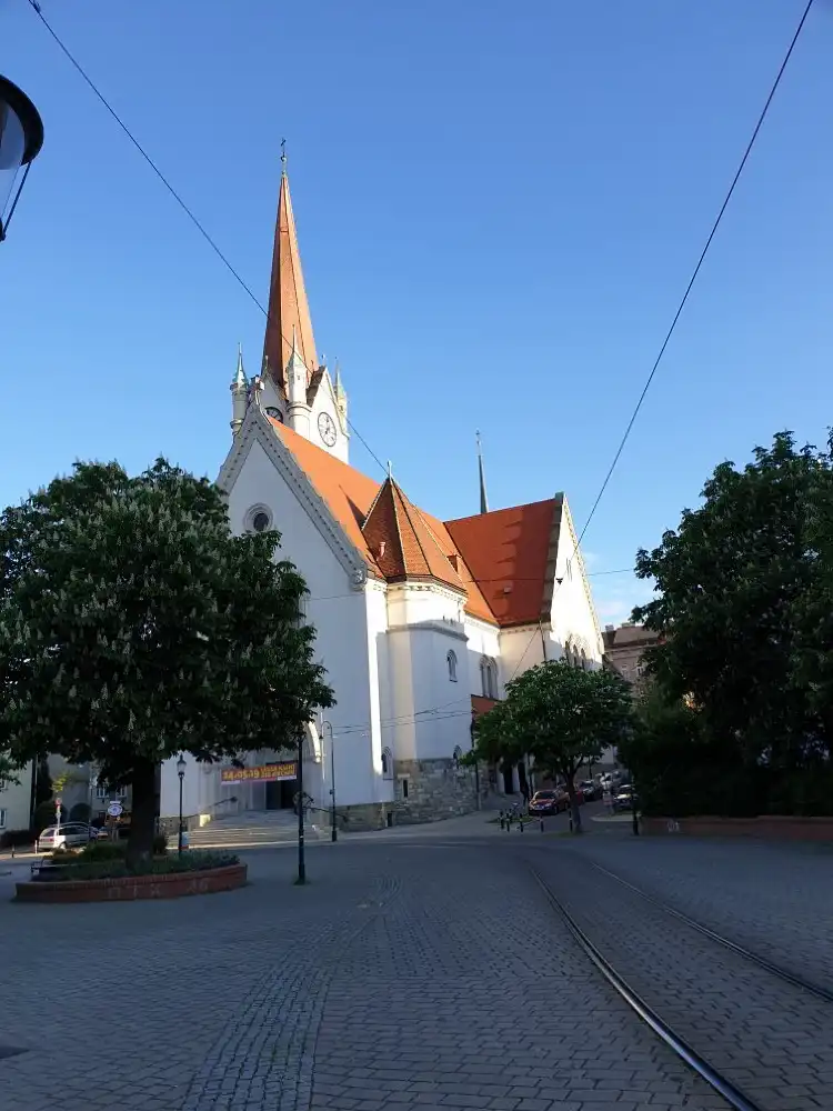 Hotels in der Nähe von Katholische Kirche Altottakring (Erhöhung des hl. Kreuzes)