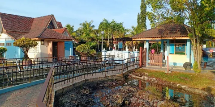 Gadek Hotspring
