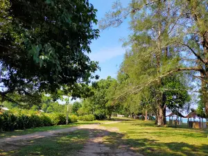 Pantai Hoya Gunungsitoli