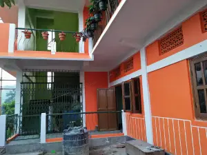 Indoor Stadium Mon