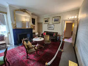 Lansing Manor