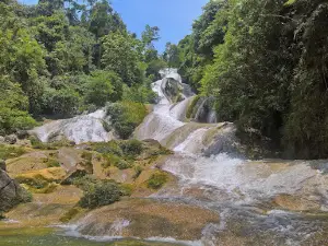 Thác Nặm Tạu