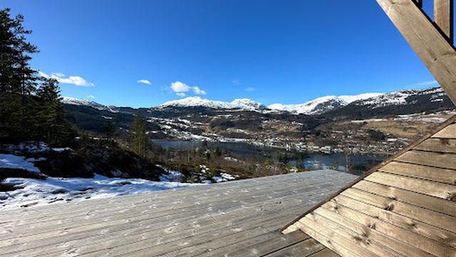 Dagsturhytta Solhaug - Ulvik