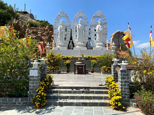 Thiền viện Trúc Lâm Viên Ngộ (Buddhist Temple)