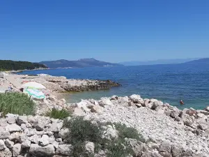 Beach Ravni