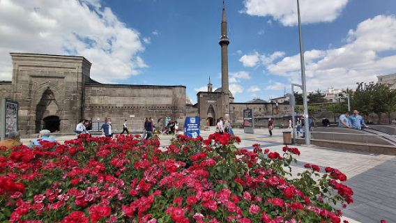 Hunat Mosque