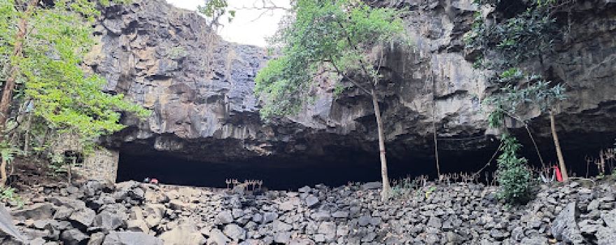 Mathghoghra Waterfall