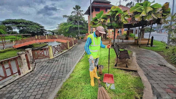 Yan River Waterfront Park