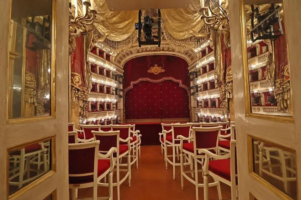 5_San Carlo Theatre