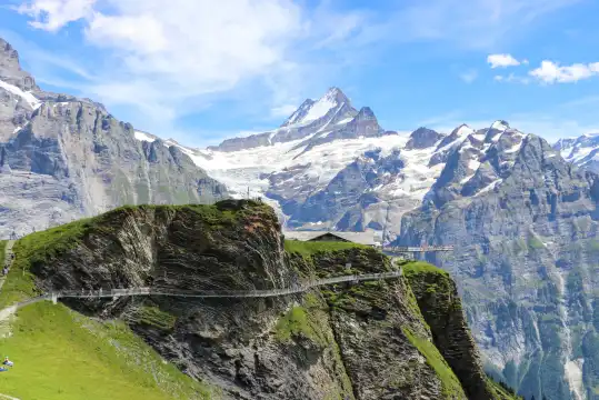 鄰近懸崖天空步道的酒店