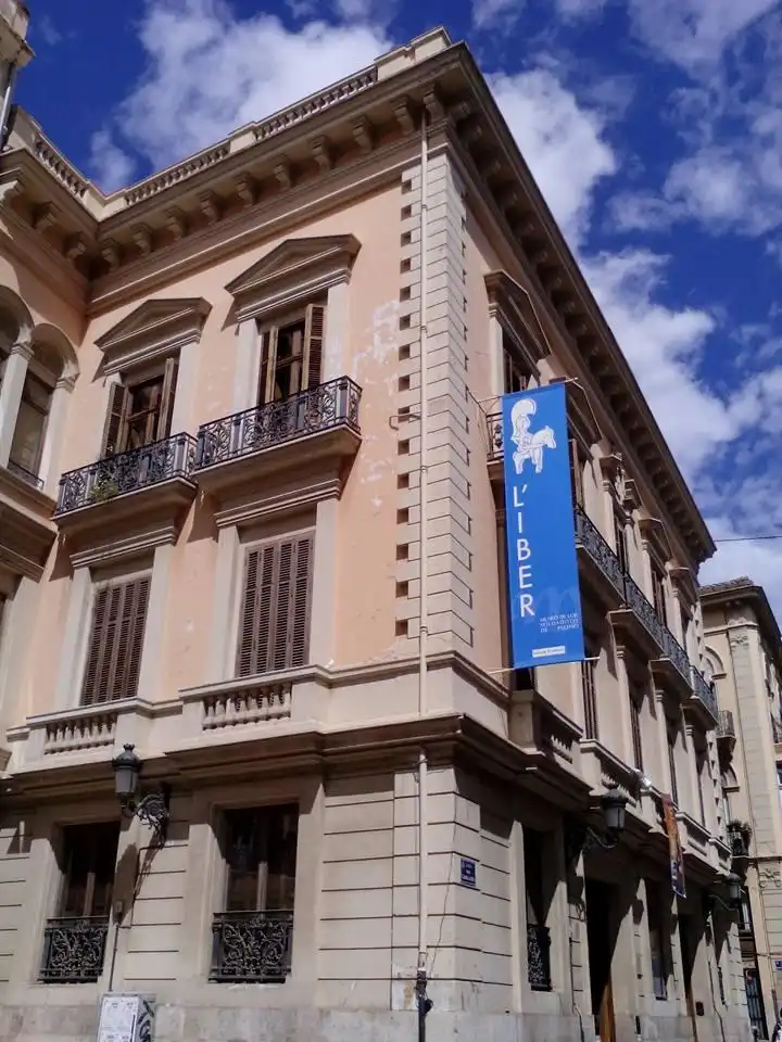 Hotel in zona Palacio de Malferit