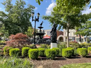 Fountain Square Park
