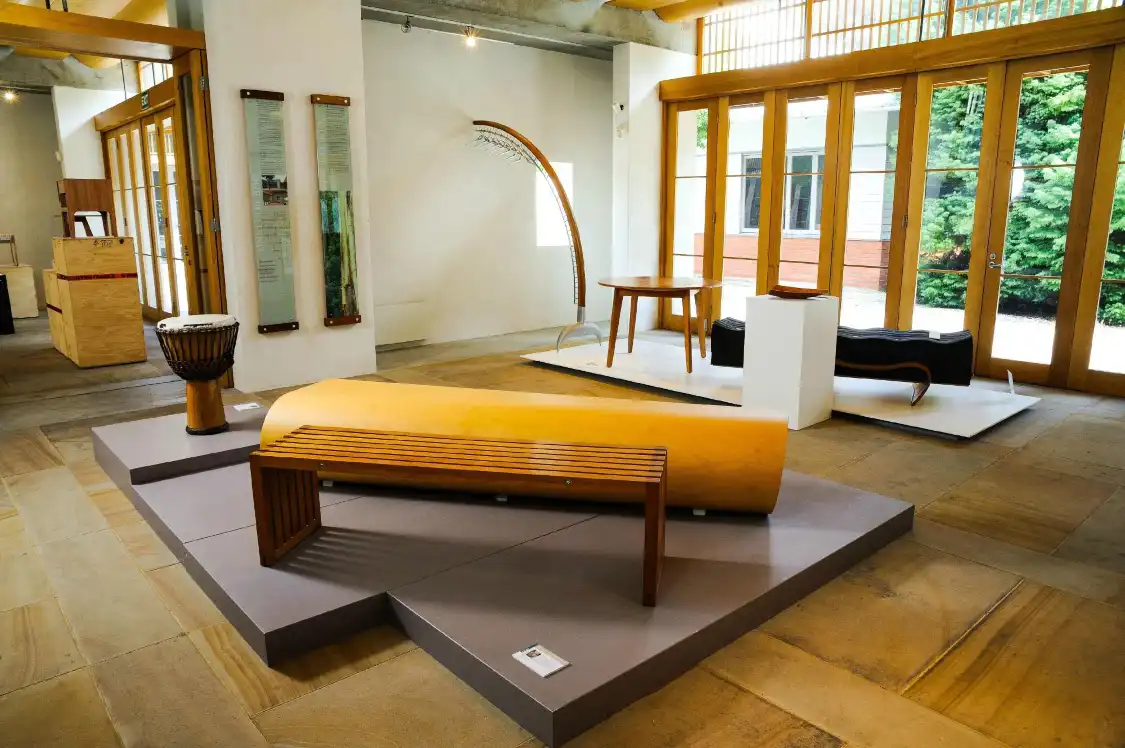 Hotels near Design Centre Tasmania