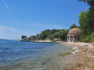 Kolovare Beach