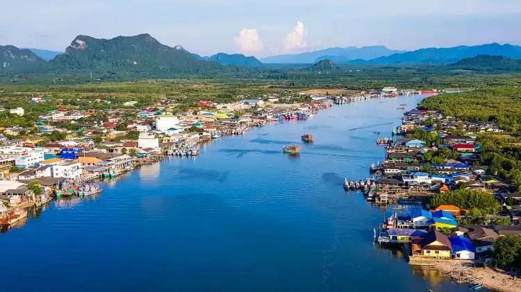 Amphoe Don Sak