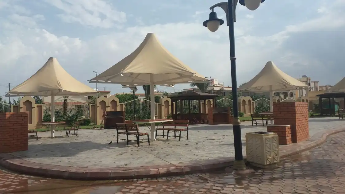 Hotels near Al Faisaliah garden