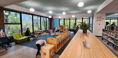 L.E. Phillips Memorial Public Library