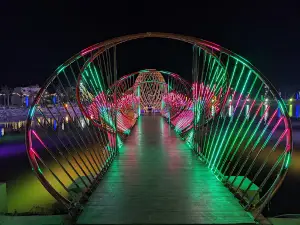 Tháp đồng hồ Rùa Vàng City