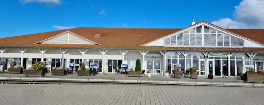 Weiße Wiek Steg D - Ausflugsfahrten