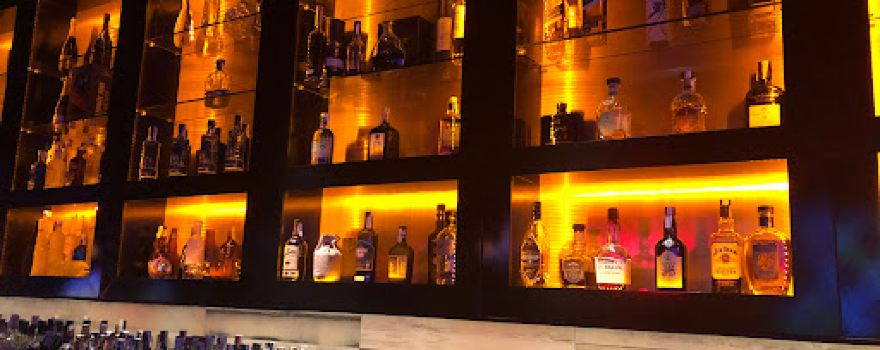 CHESTER COCKTAIL & LOUNGE