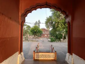 Talab Shahi