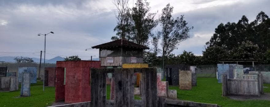 Adsumus Paintball Camp