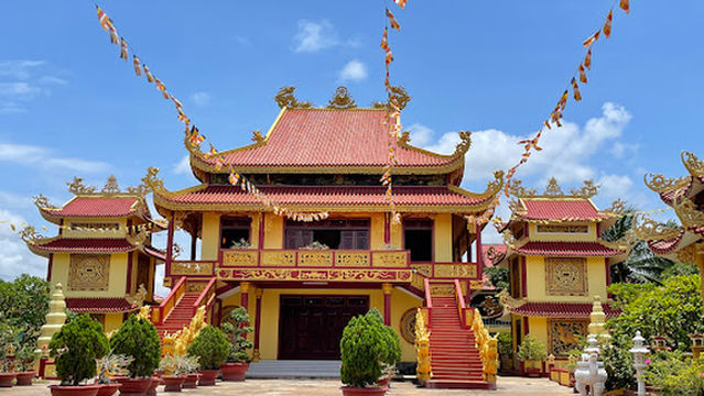 Bung Udom Village Vietnamese Temple