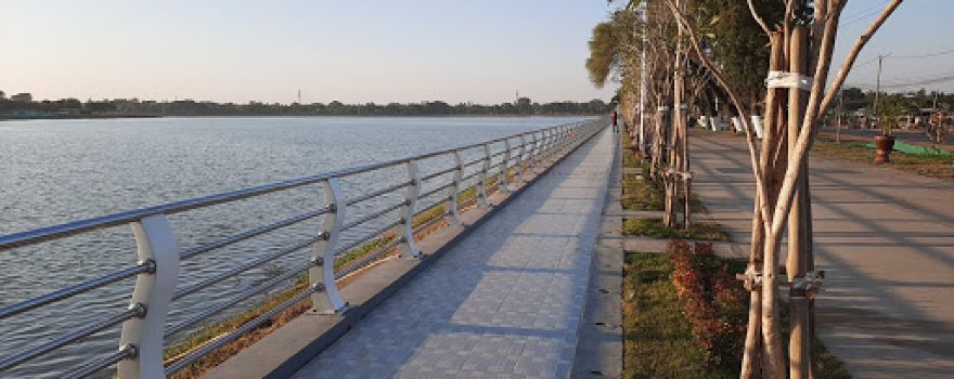 Kan Thar Yar Lake
