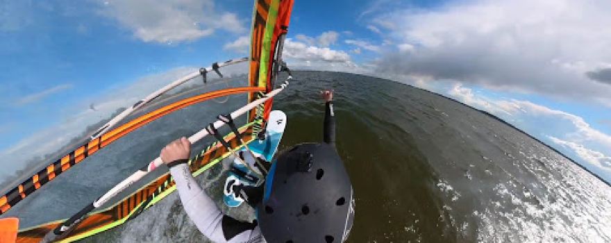 Szkoła Wind & Kitesurfingu "Miedwie Sport"