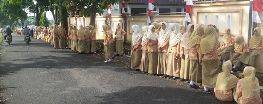 Lapangan Sepakbola Desa Adiarsa