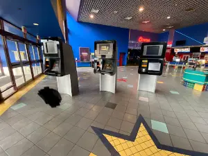 Famous Players 6 Cinemas
