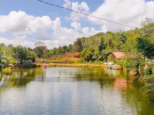 Wisata Tirta Tapaq (Sidodadi Waterpark)