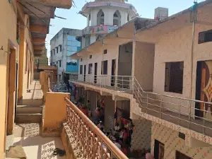 Shree Sant Motiram Maharaj Temple, phala