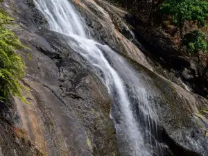 Maasila Falls