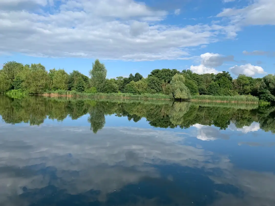 Hotels near Arrow Valley Country Park