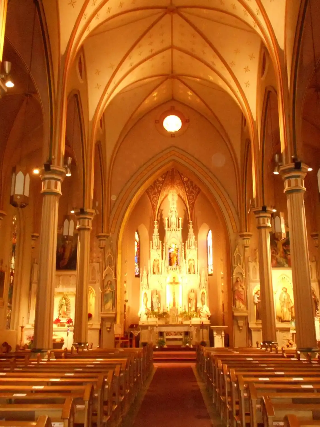 鄰近聖約瑟夫天主教堂的酒店