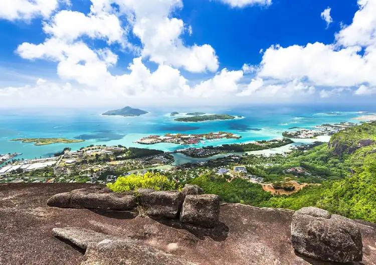 Các khách sạn gần Copolia Trail