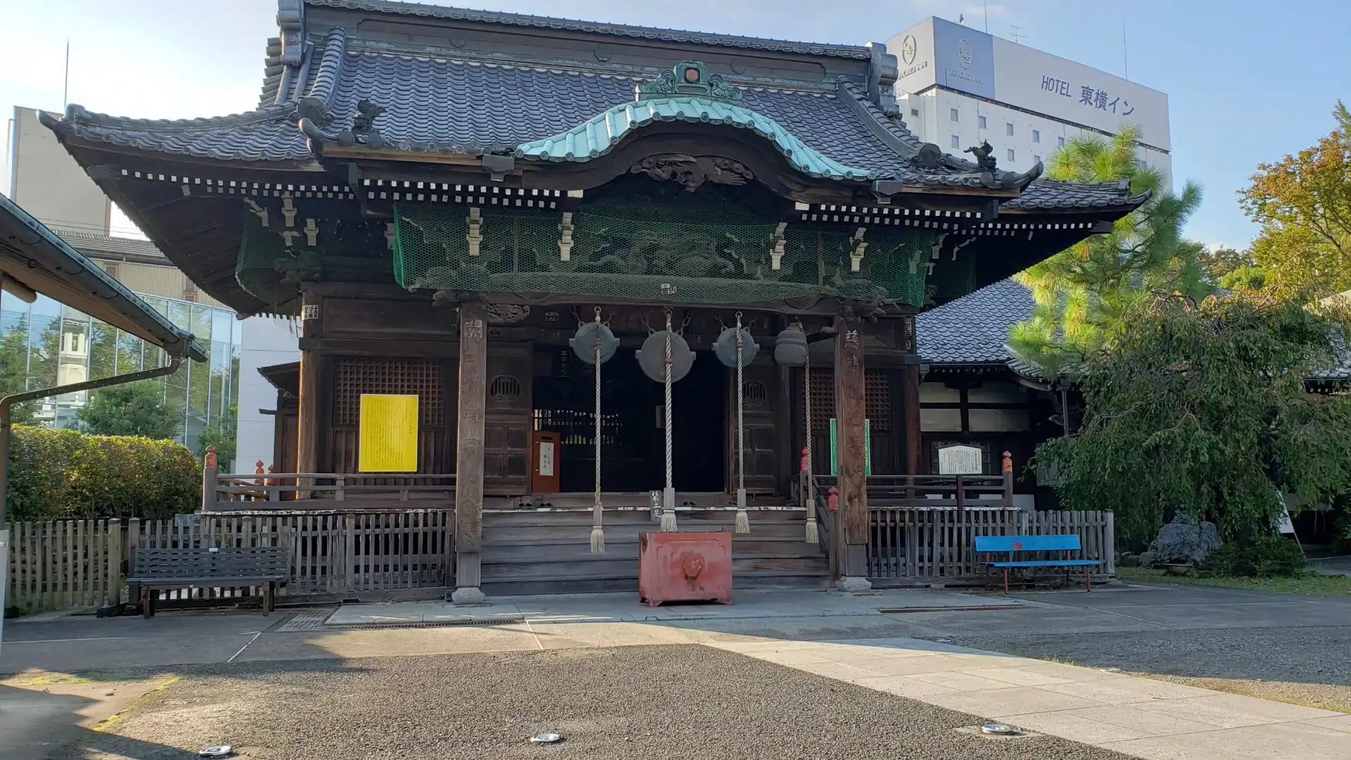 海徳寺周辺のホテル