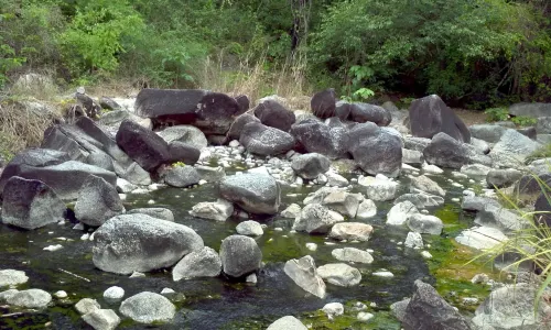 Bore Klueng Hot Spring